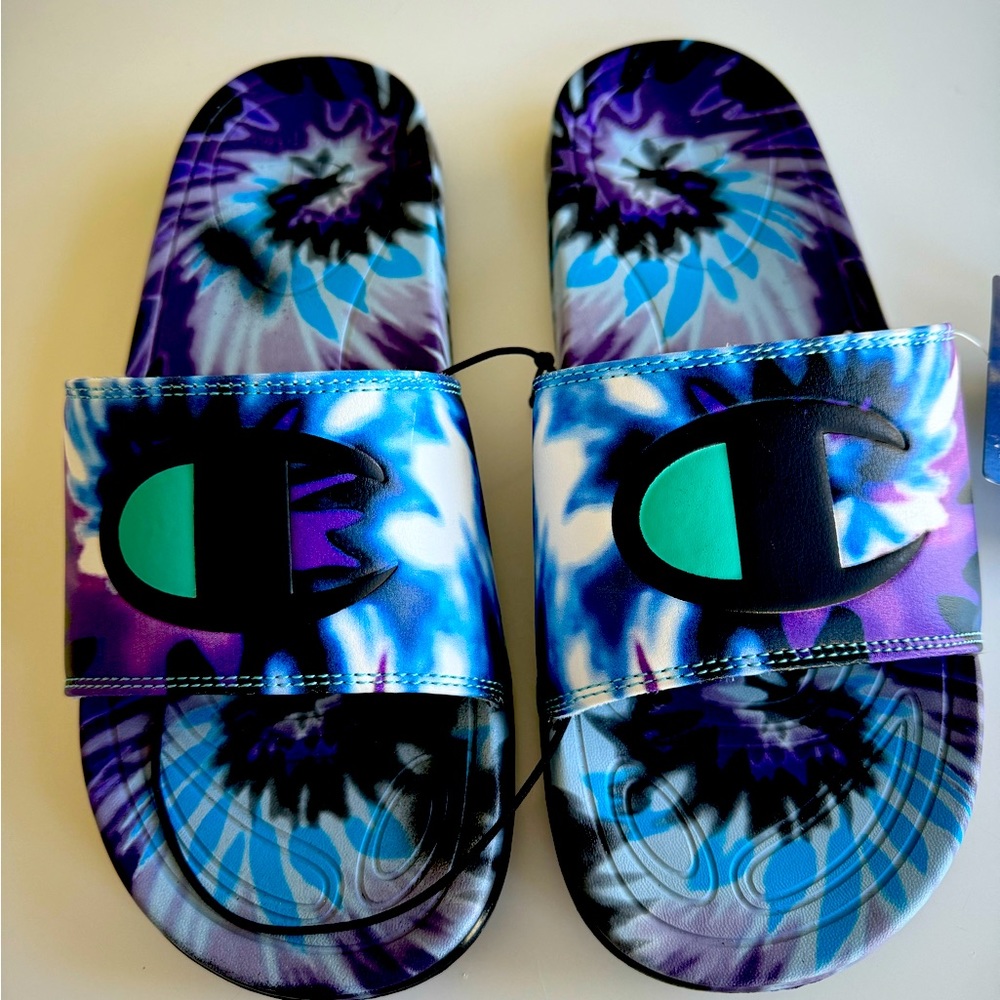 NWT Champion Slides, Tie Die - Size 8